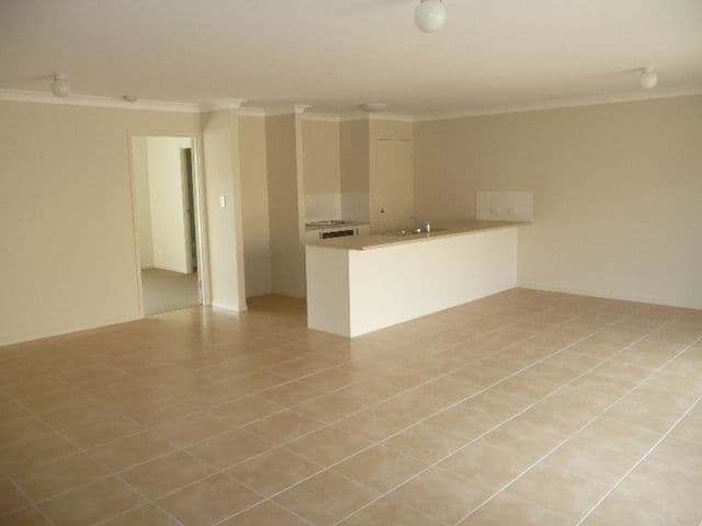 9 Egret Court, Redbank Plains QLD 4301, Redbank Plains - Thumbnail 3