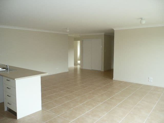 9 Egret Court, Redbank Plains QLD 4301, Redbank Plains - Thumbnail 5