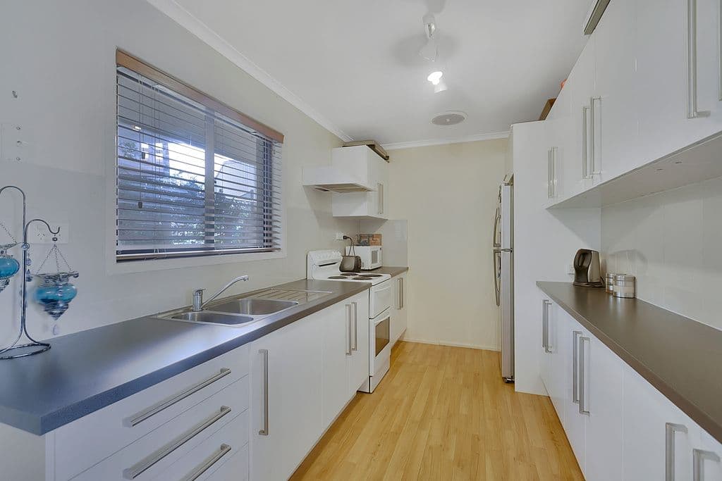 2 Thrush Court, Wellington Point QLD 4160, Wellington Point - Thumbnail 3