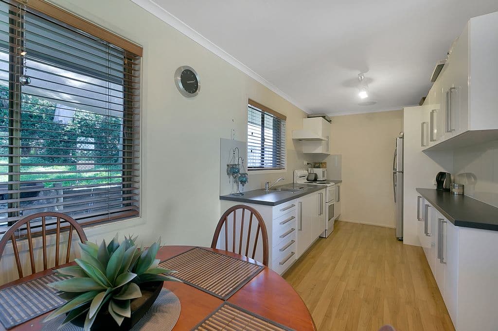 2 Thrush Court, Wellington Point QLD 4160, Wellington Point - Thumbnail 4