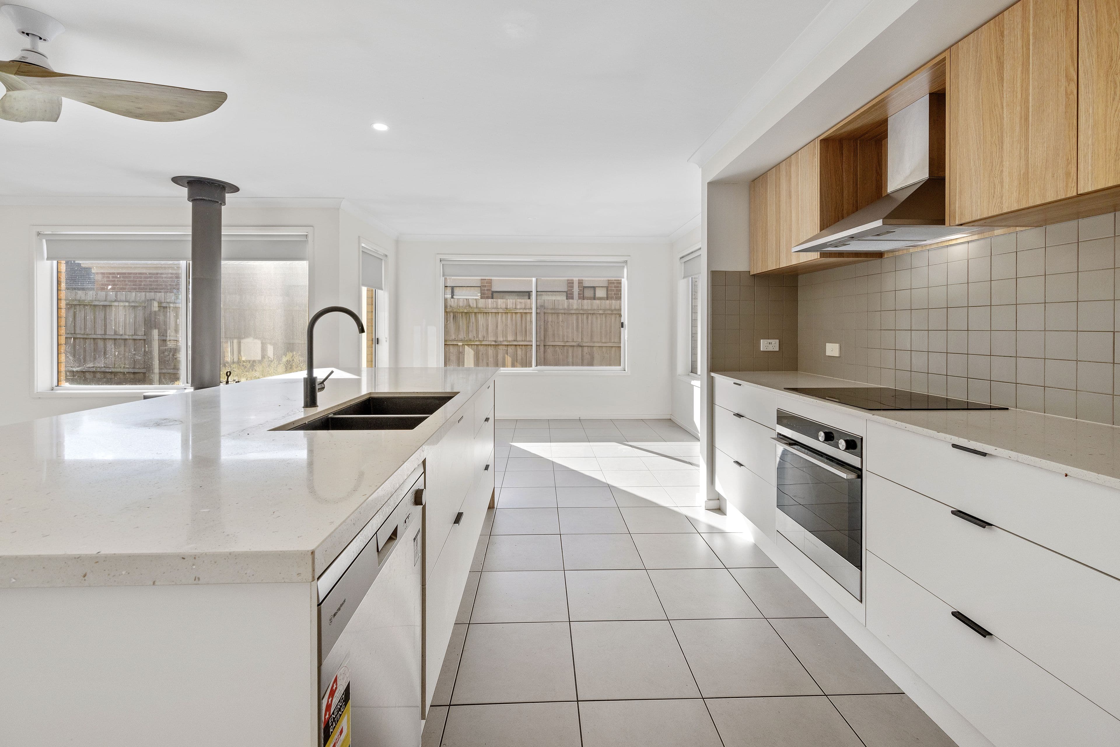 43 Ullathornes Road, Inverloch VIC 3996, Inverloch - Thumbnail 2