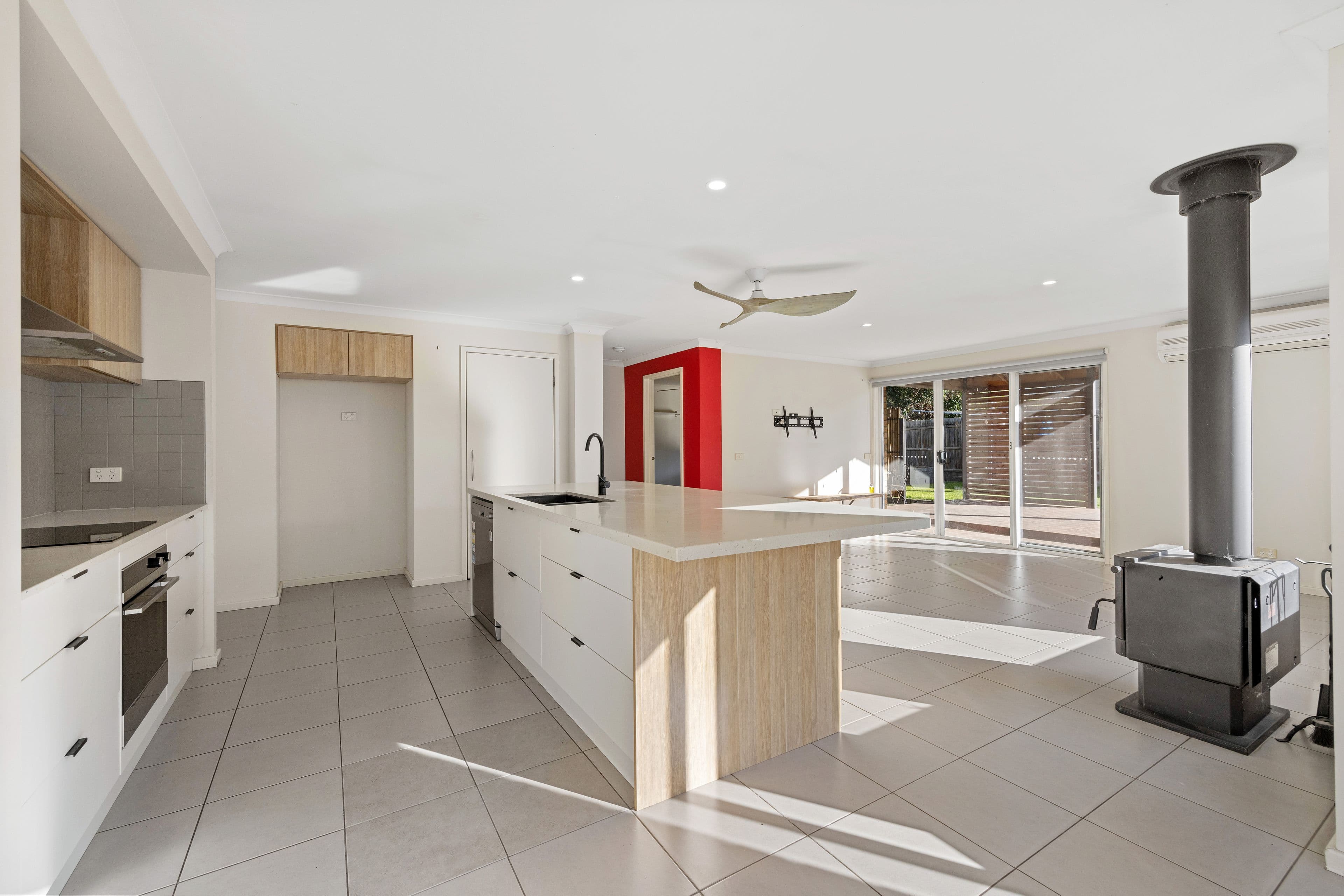 43 Ullathornes Road, Inverloch VIC 3996, Inverloch - Thumbnail 3