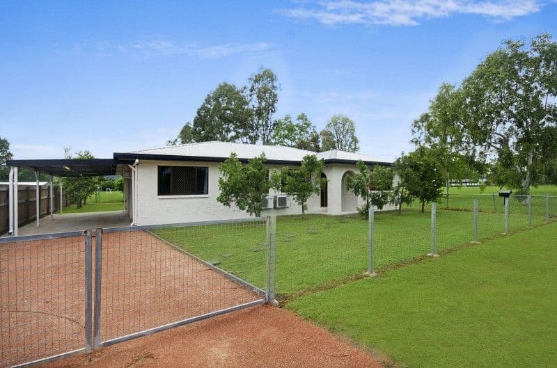 23 Gower Street, KELSO QLD 4815, Kelso - Thumbnail 2