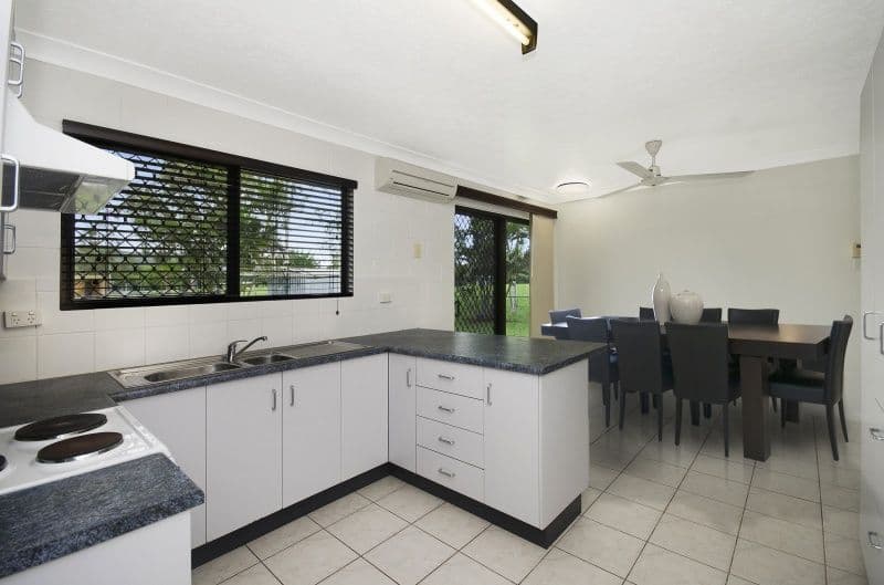 23 Gower Street, KELSO QLD 4815, Kelso - Thumbnail 3