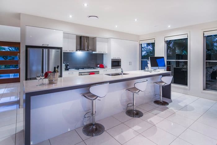 2202 Taromeo Court, Hope Island QLD 4212, Hope Island - Thumbnail 5