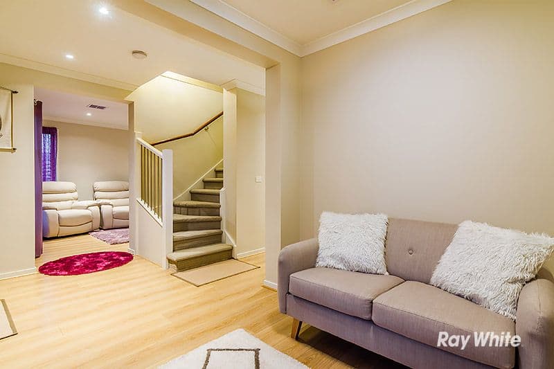 22 Selandra Boulevard, Clyde North VIC 3978, Clyde North - Thumbnail 2