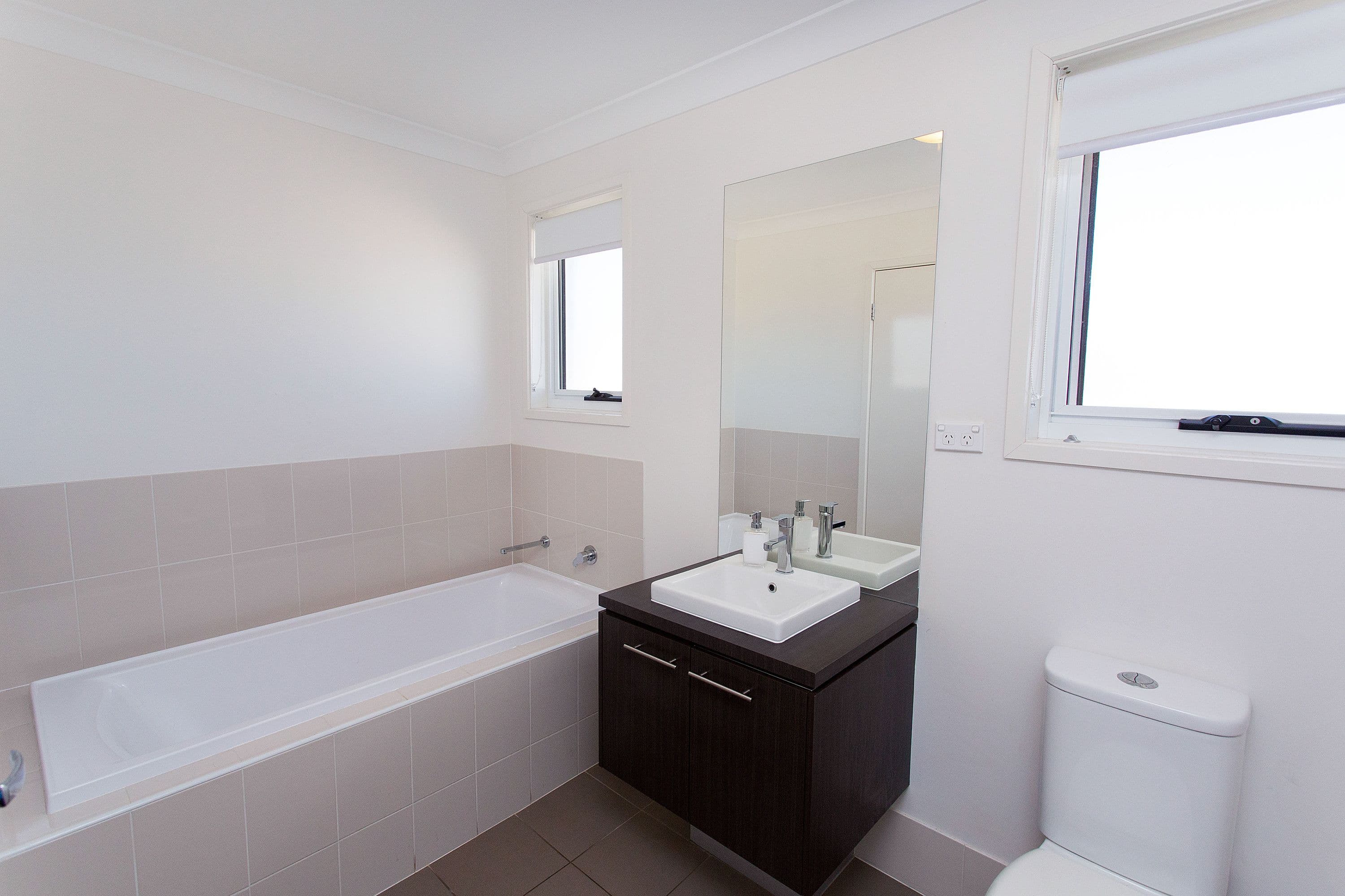 3 Vineyard Drive, Cowra - Thumbnail 3
