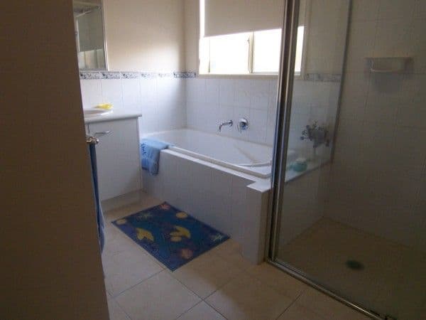 77 Protea Street, CARRUM DOWNS VIC 3201, Carrum Downs - Thumbnail 3