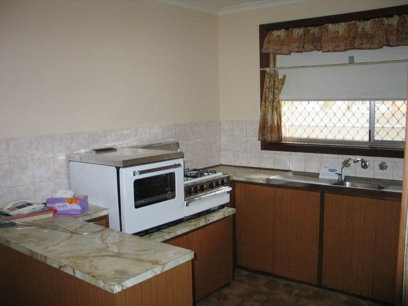 244 Waterloo Corner Road, PARALOWIE SA 5108, Paralowie - Thumbnail 2
