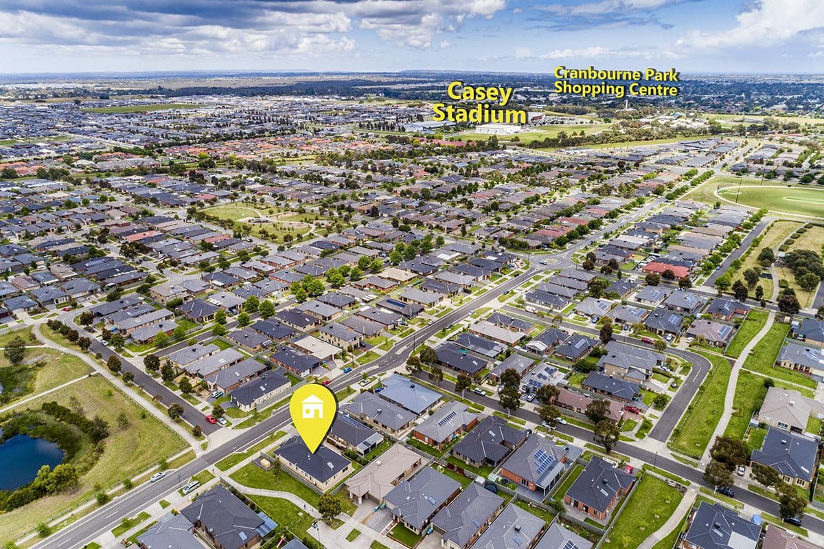 72 Bradford Drive, Cranbourne East VIC 3977, Cranbourne East - Thumbnail 3