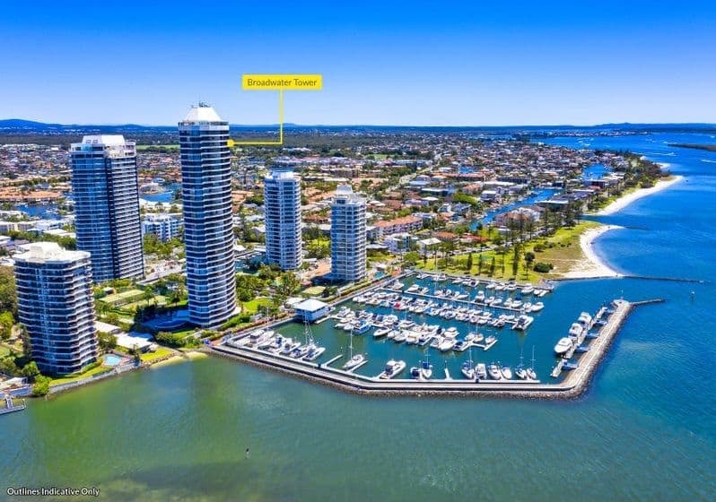 17 Bayview Street, Runaway Bay QLD 4216, Runaway Bay - Thumbnail 2