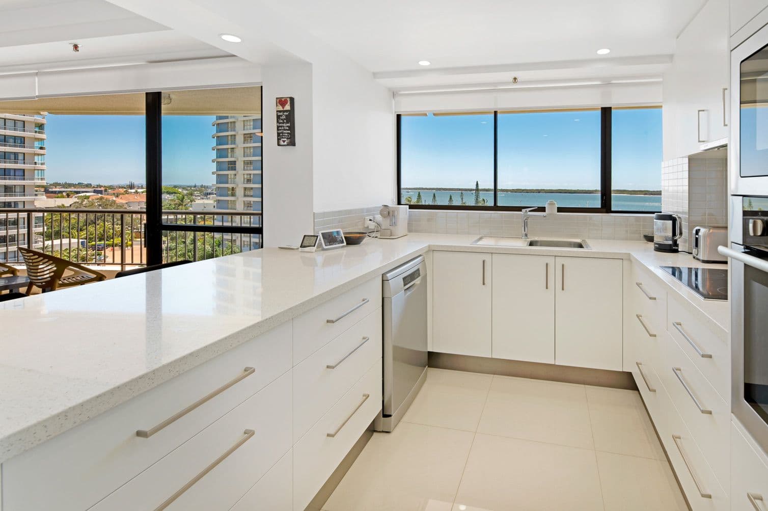 17 Bayview Street, Runaway Bay QLD 4216, Runaway Bay - Thumbnail 6