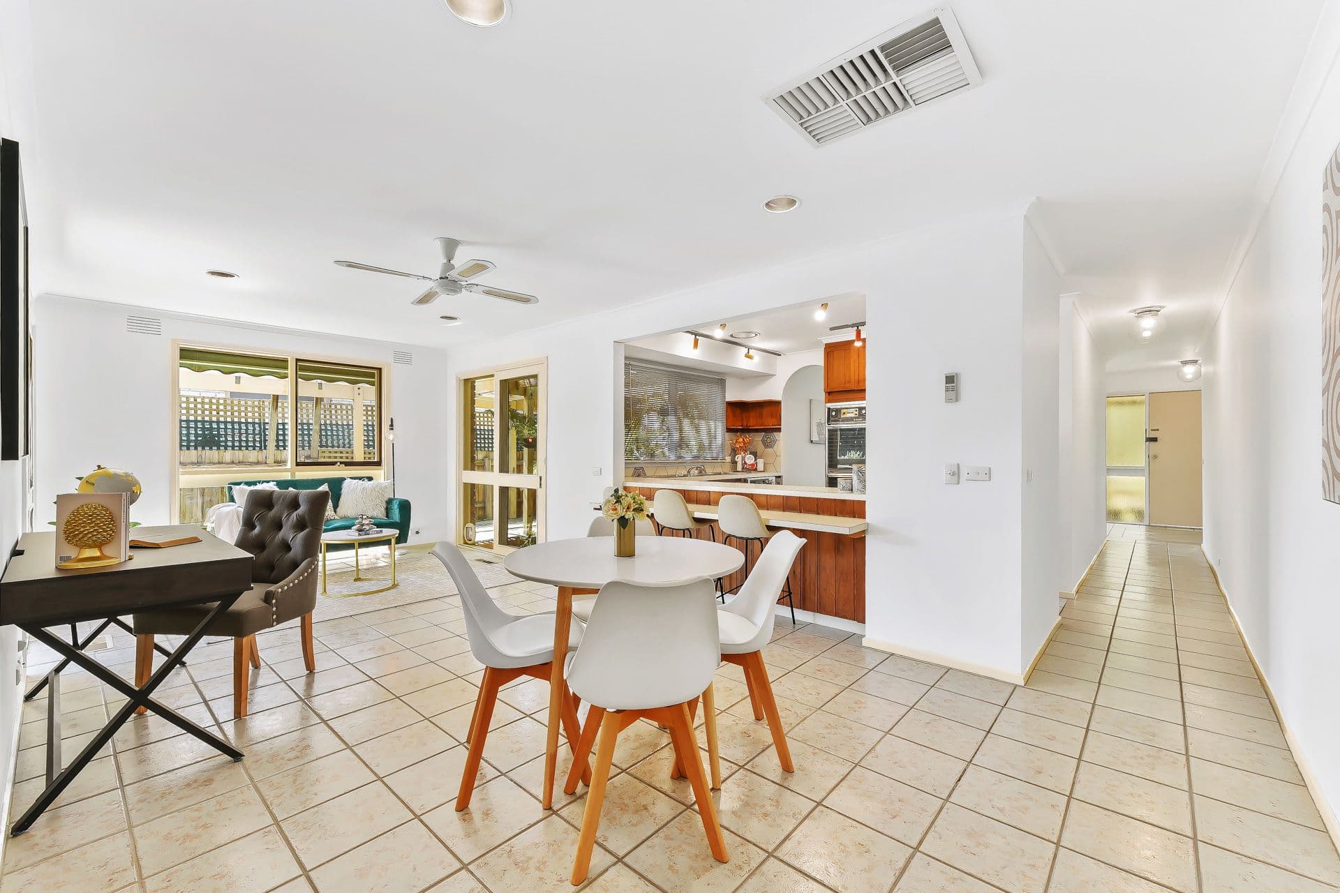 4 Coral Court, Vermont South VIC 3133, Vermont South - Thumbnail 8