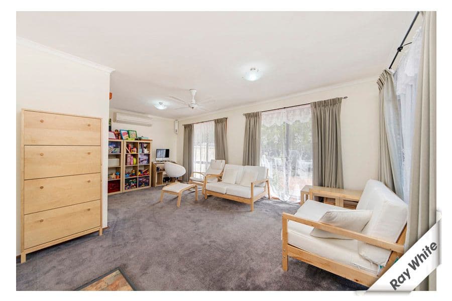 12 Brockway Circuit, BANKS ACT 2906, Banks - Thumbnail 2
