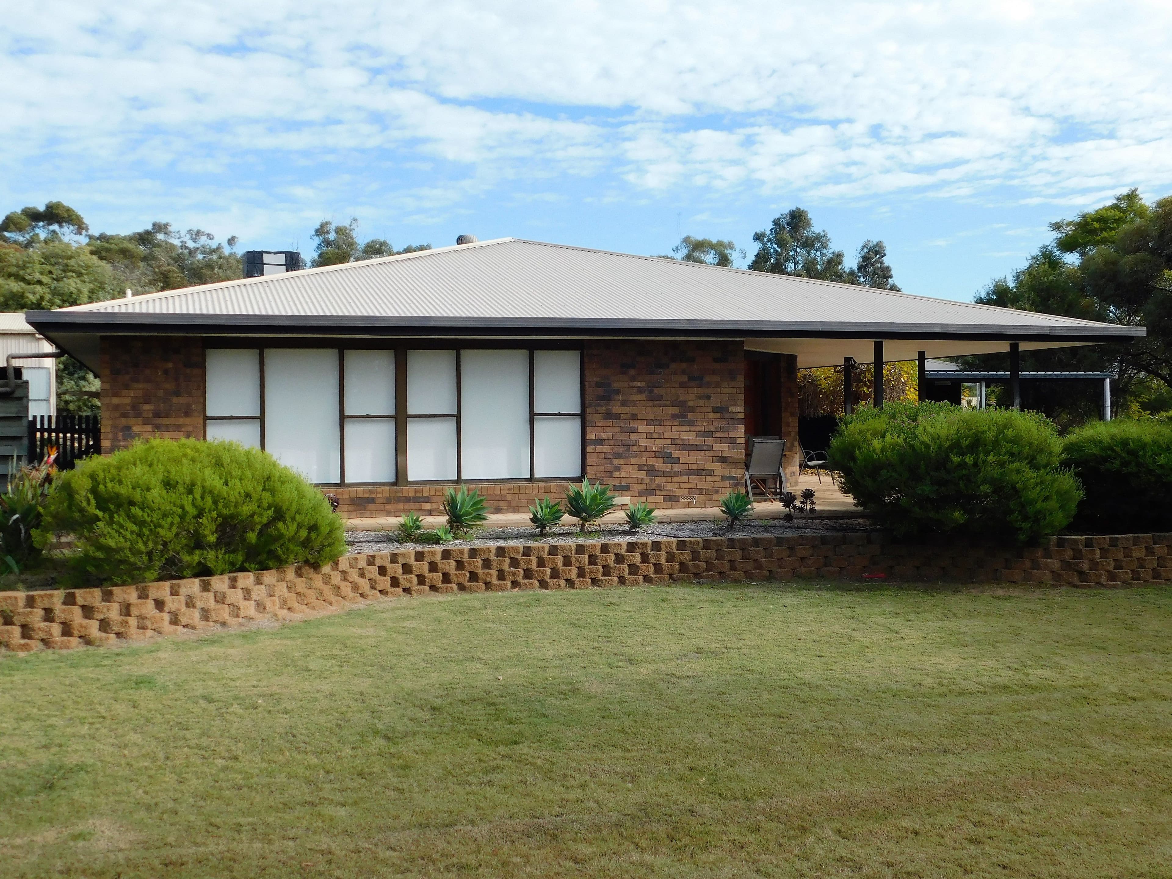 27 Creecoona Terrace, Bordertown SA 5268, Bordertown - Image 1