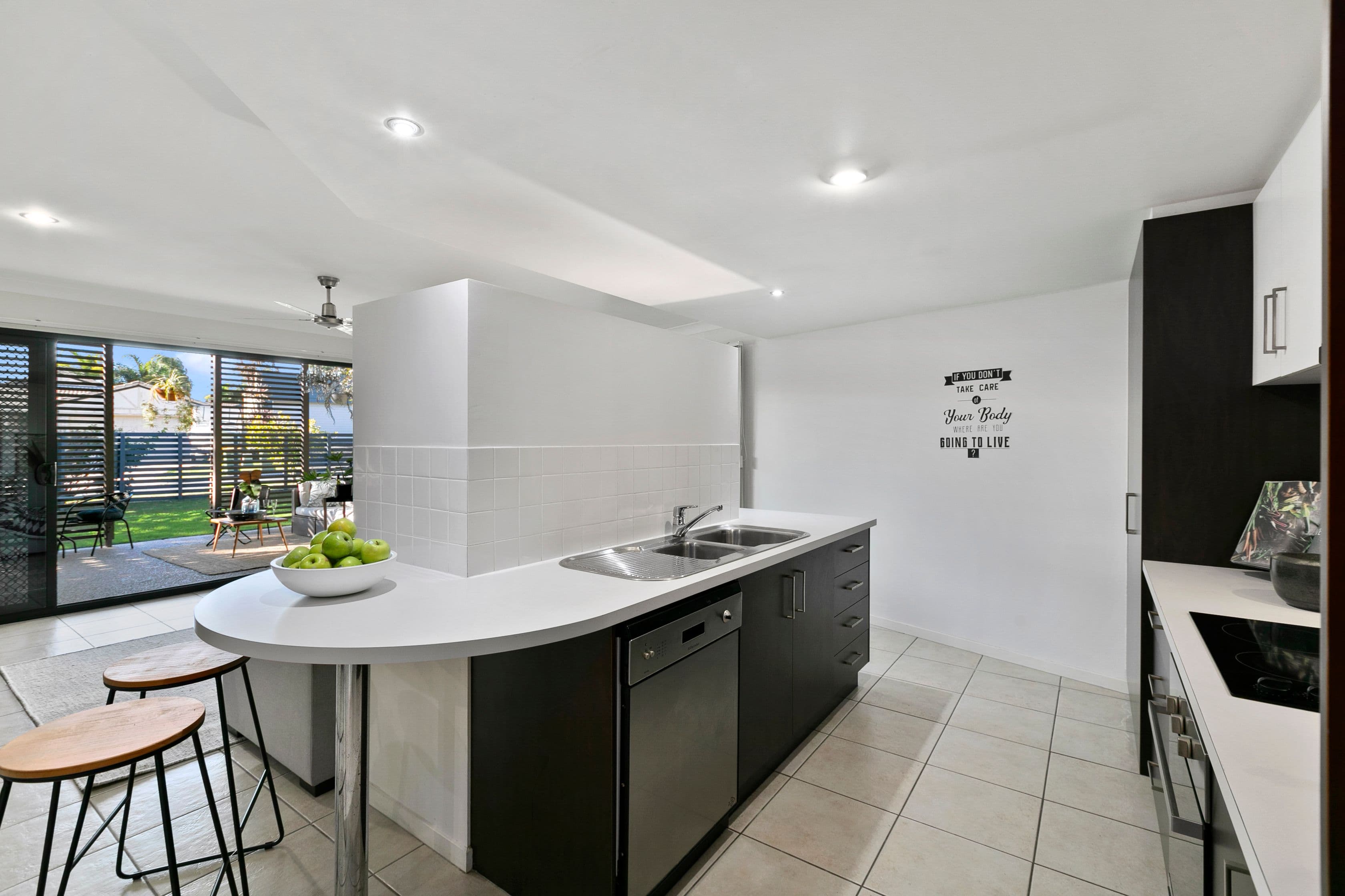 11 Serene Place, Birkdale QLD 4159, Birkdale - Thumbnail 3