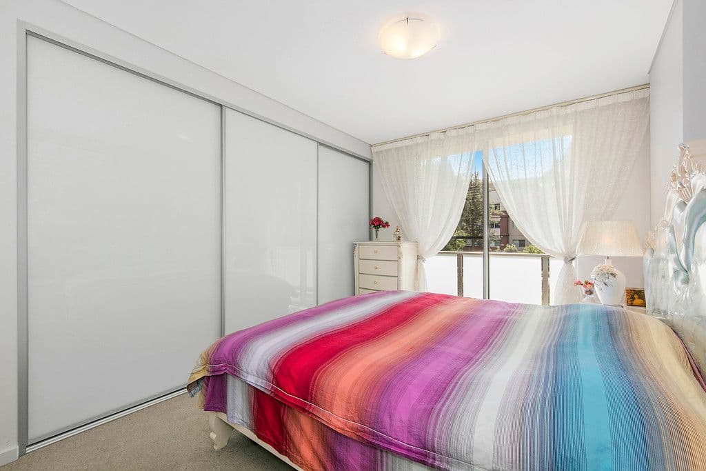 1 Lamond Drive, Turramurra NSW 2074, Turramurra - Thumbnail 5