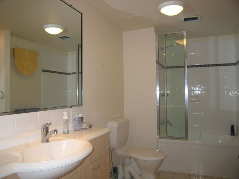 132 High Street, SOUTHPORT QLD 4215, Southport - Thumbnail 6