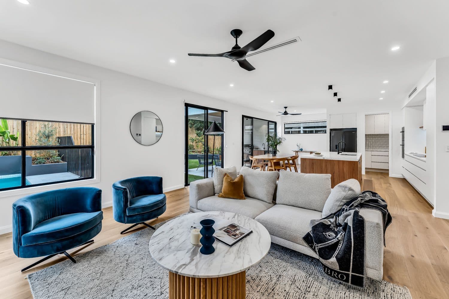 31 Lawson Street, Morningside QLD 4170, Morningside - Thumbnail 2