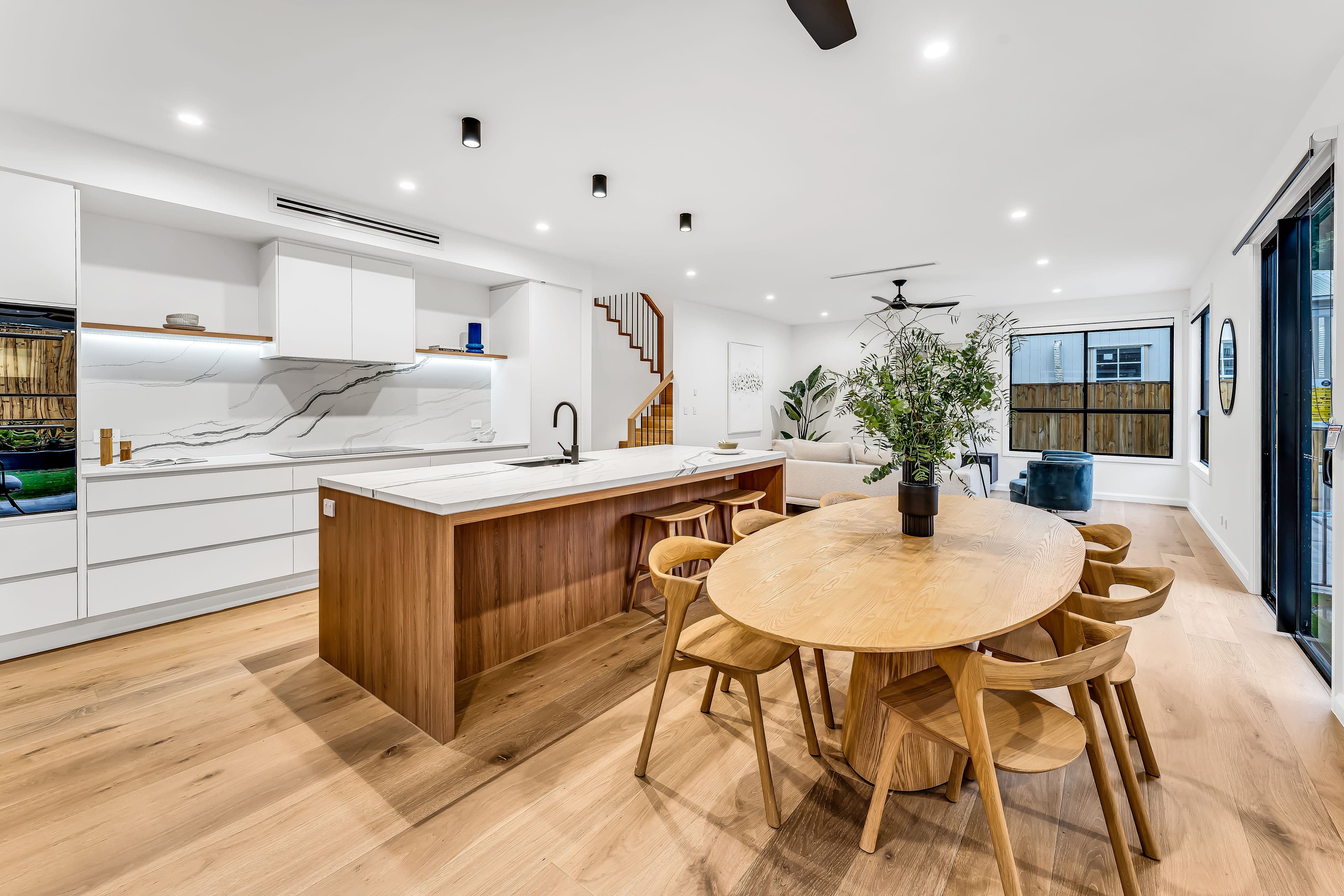 31 Lawson Street, Morningside QLD 4170, Morningside - Thumbnail 3