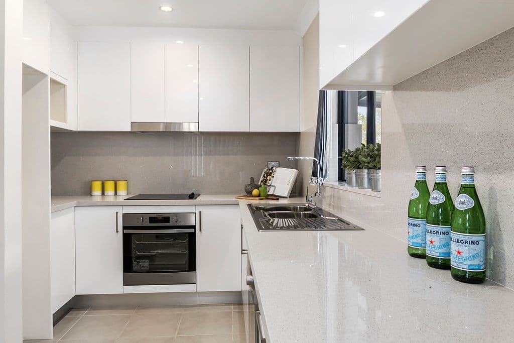 2 Kathleen Avenue, Lurnea - Thumbnail 3