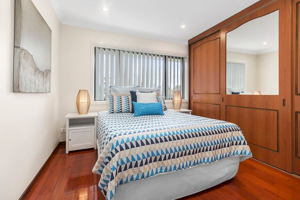 2 Kathleen Avenue, Lurnea - Thumbnail 7