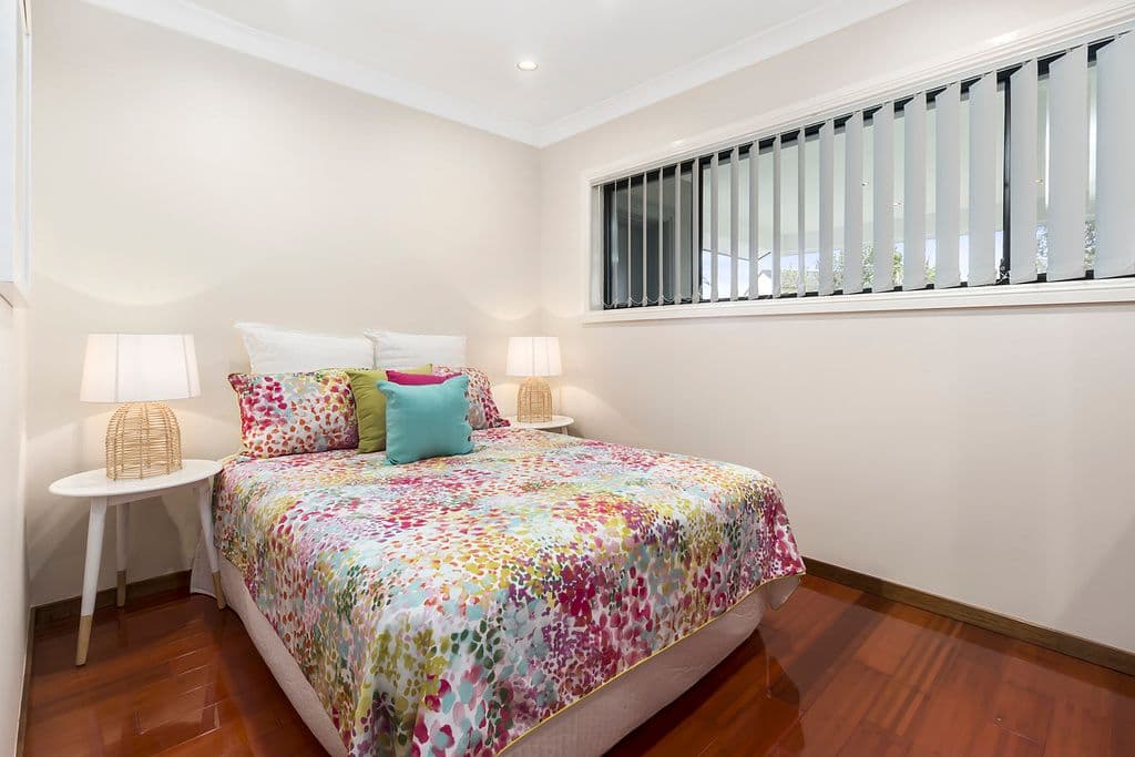 2 Kathleen Avenue, Lurnea - Thumbnail 8