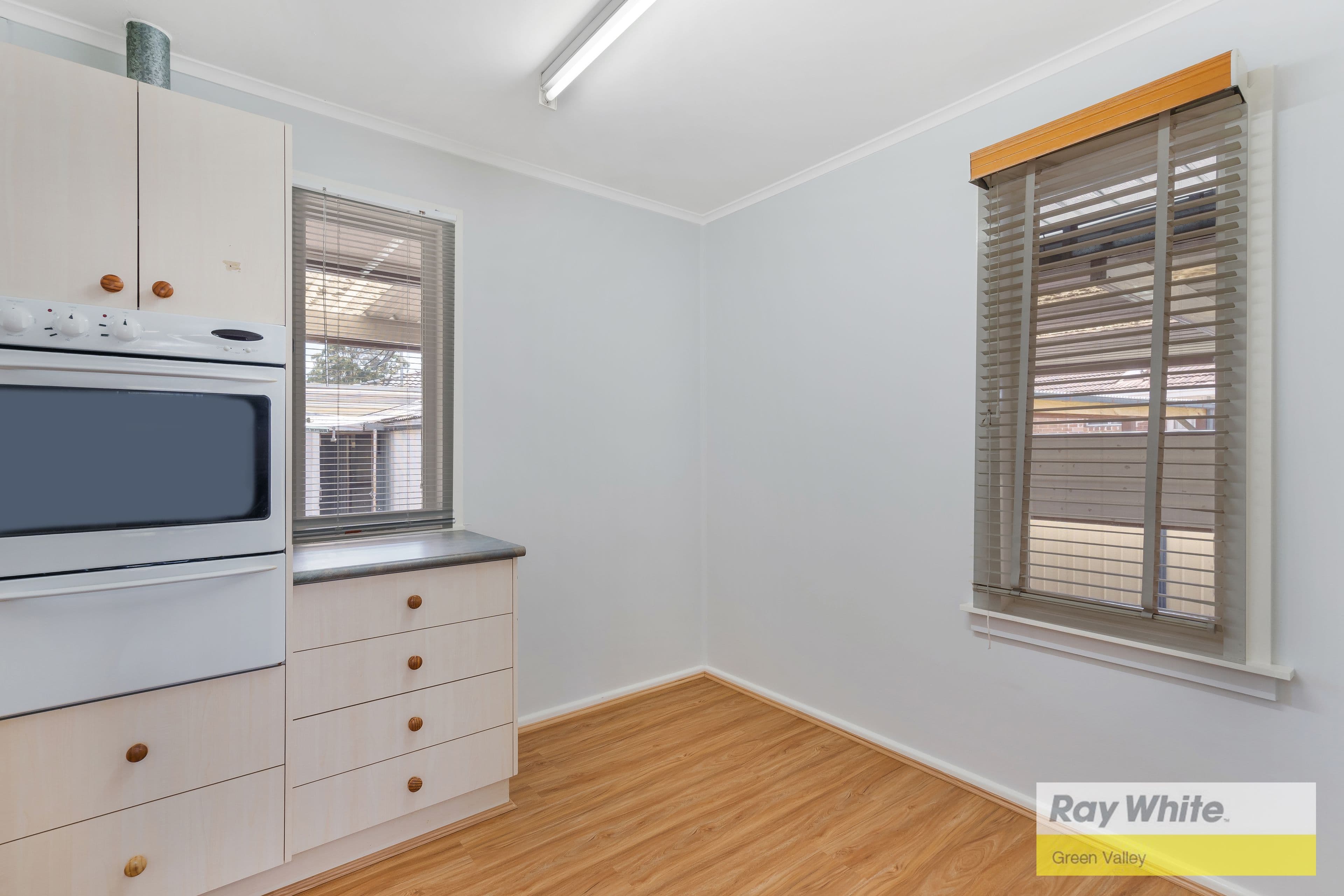 17 Insignia Street, Sadleir NSW 2168, Sadleir - Thumbnail 5