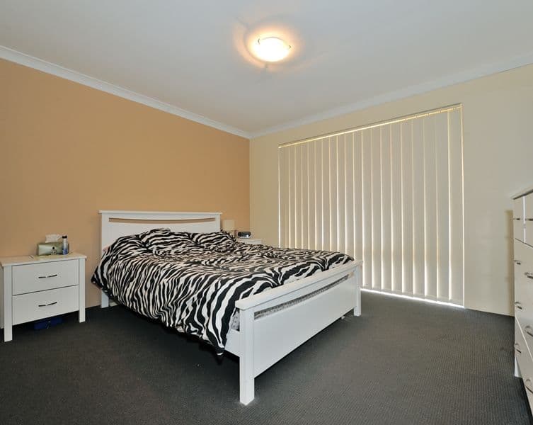 20 Elanora Drive, COOLOONGUP WA 6168, Cooloongup - Thumbnail 8