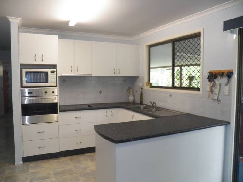 13 Curlew Drive, NEW AUCKLAND QLD 4680, New Auckland - Thumbnail 5