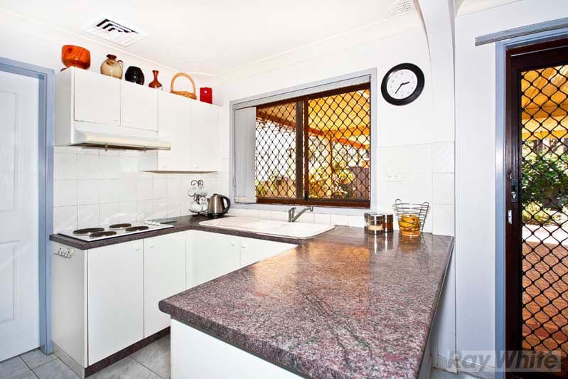 36 Ainsworth Crescent, WETHERILL PARK NSW 2164, Wetherill Park - Thumbnail 4