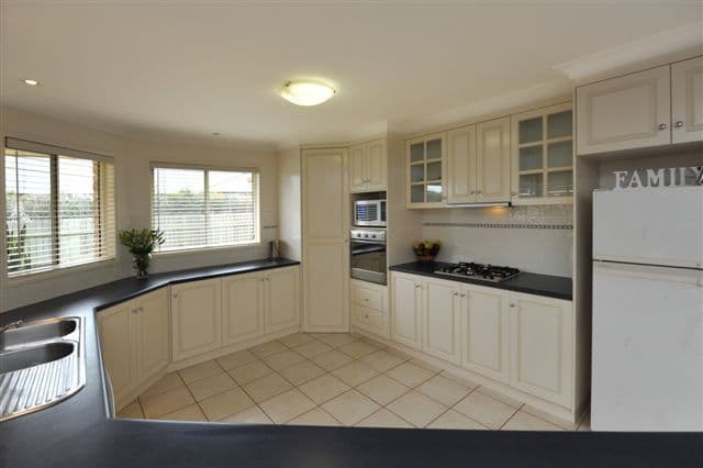 3 Weis Crescent, MIDDLE RIDGE QLD 4350, Middle Ridge - Thumbnail 3