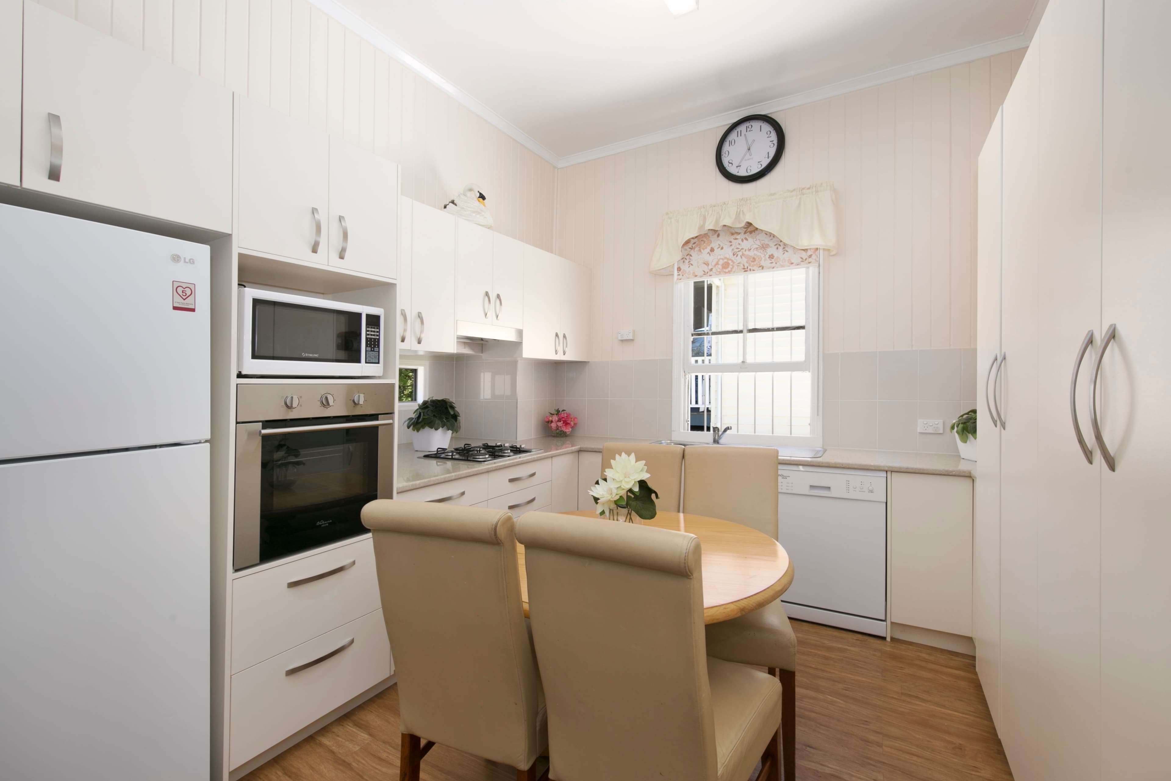 19 Carville Street, Annerley QLD 4103, Annerley - Thumbnail 3