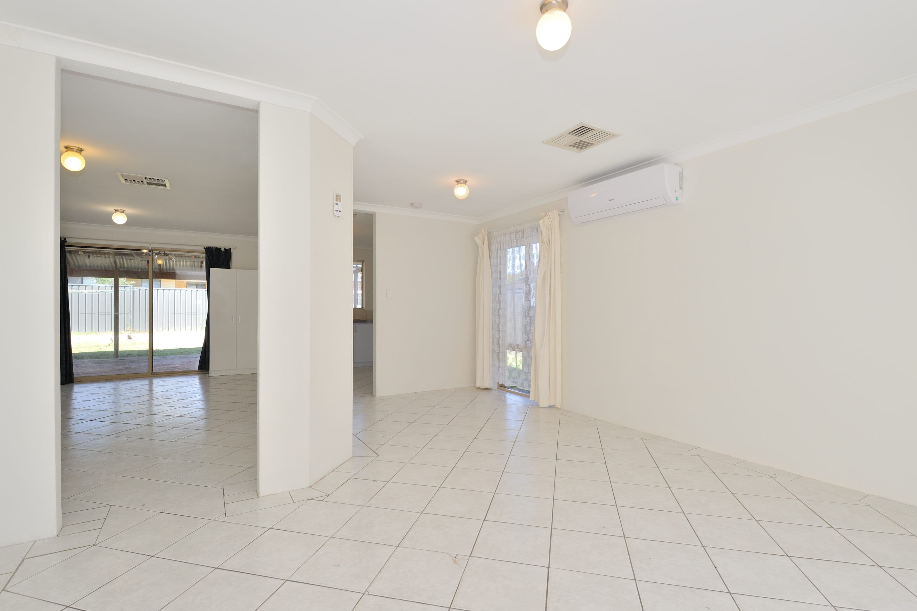 142 Chittering Road, Bullsbrook WA 6084, Bullsbrook - Thumbnail 4