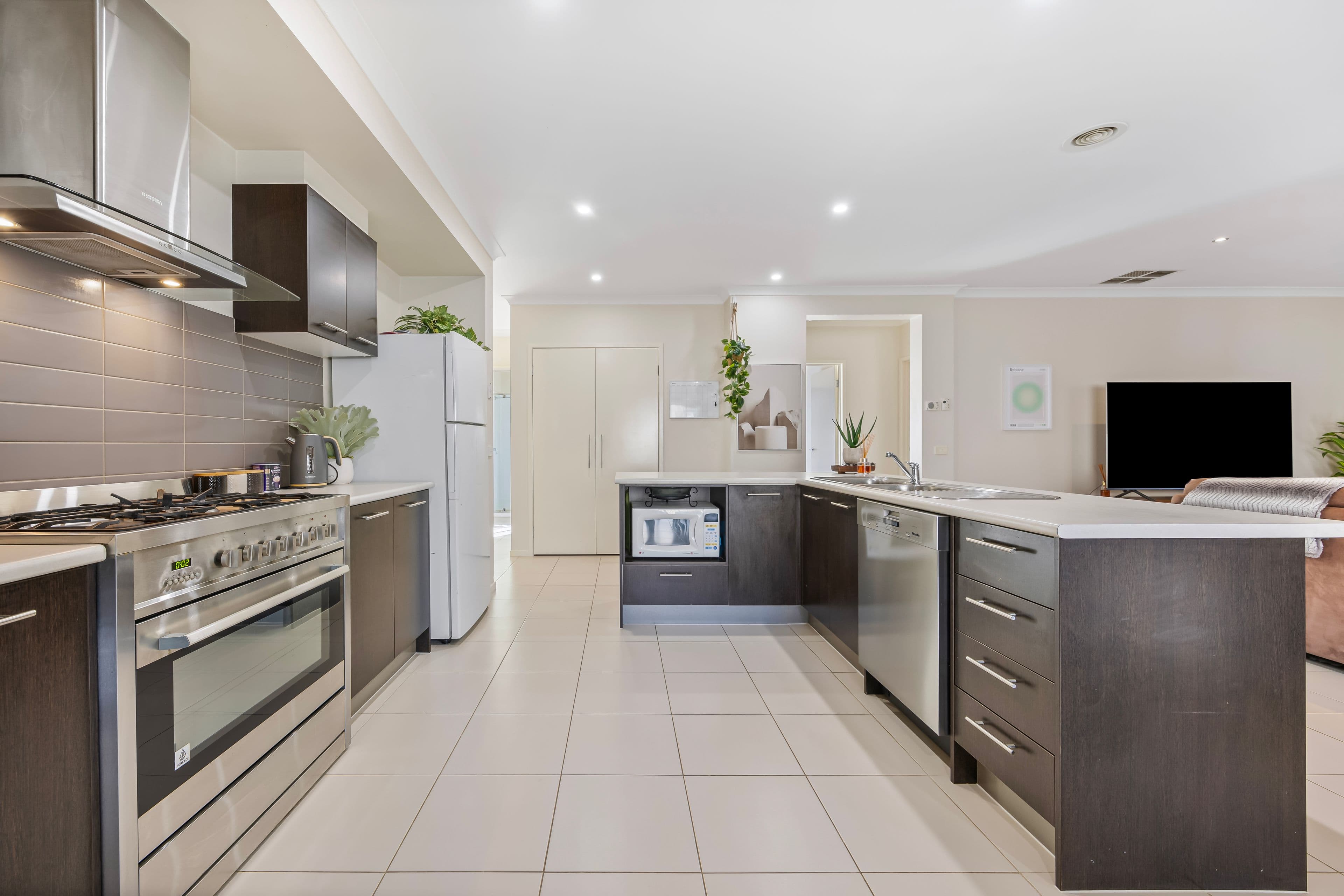 11 Carbine Drive, Alfredton VIC 3350, Alfredton - Thumbnail 5