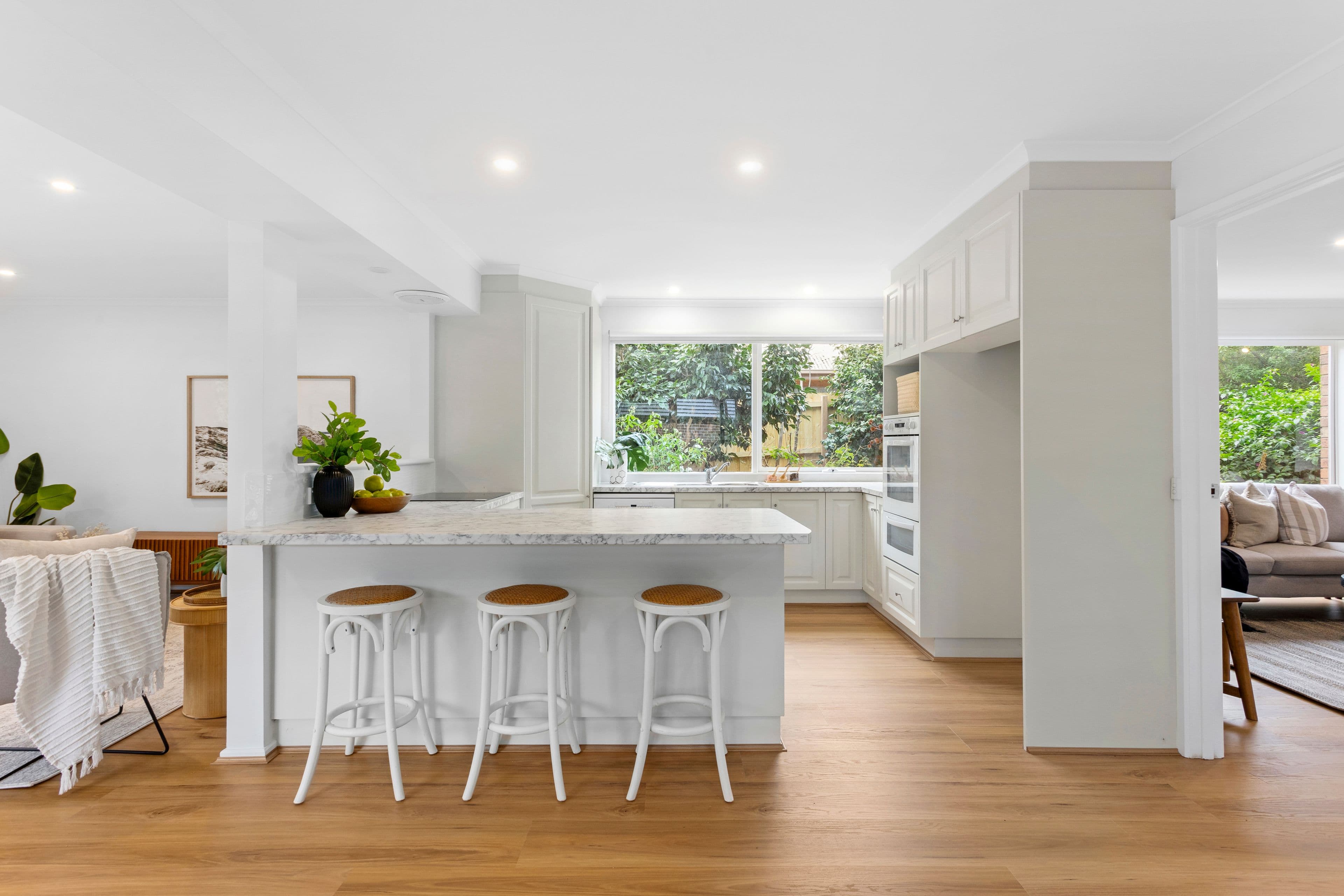 67 Raphael Crescent, Frankston VIC 3199, Frankston - Thumbnail 3