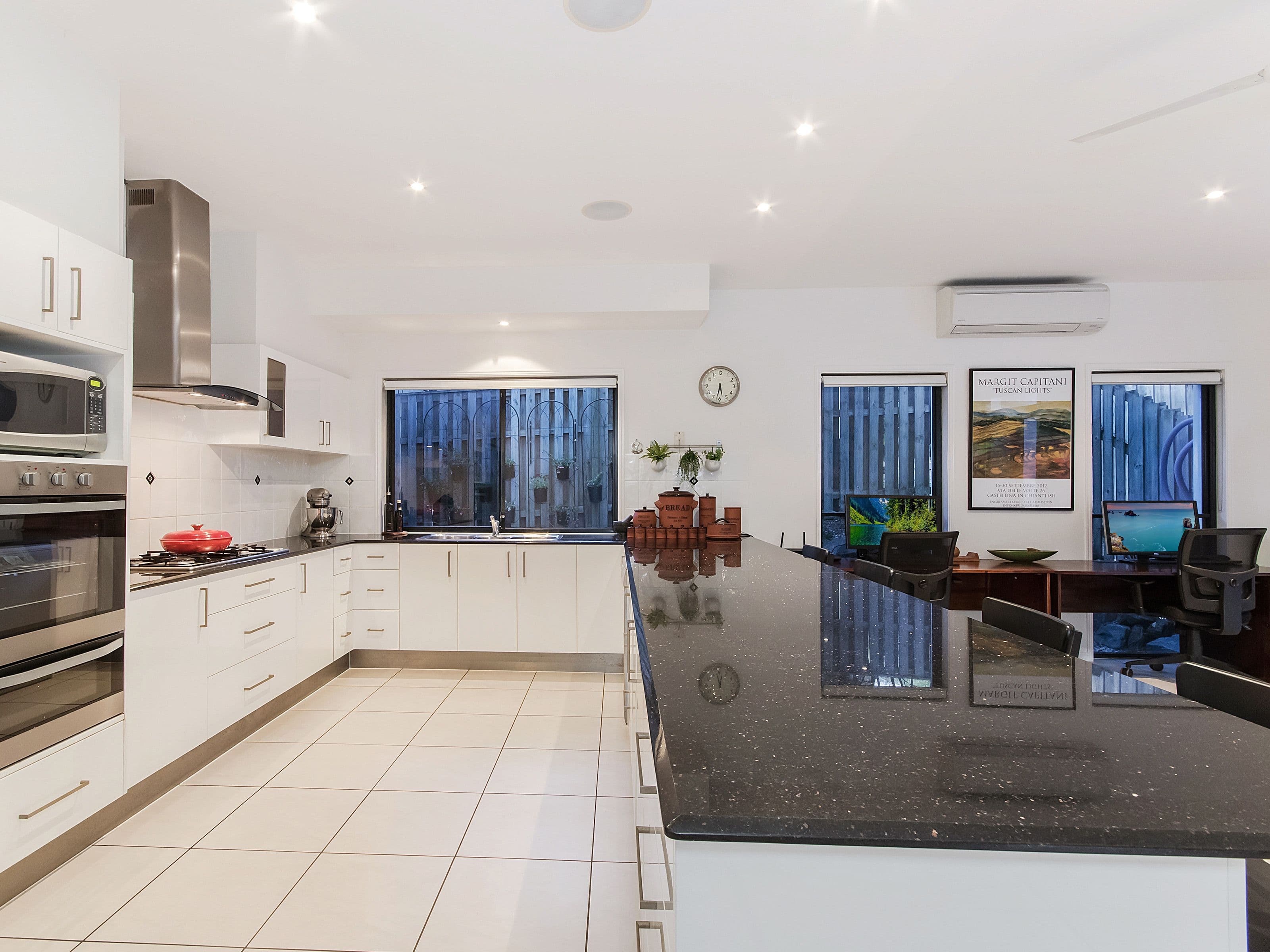 15 Hewson Court, Mudgeeraba QLD 4213, Mudgeeraba - Thumbnail 8