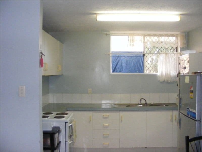 28  Hamilton Road, MOOROOKA QLD 4105, Moorooka - Thumbnail 2
