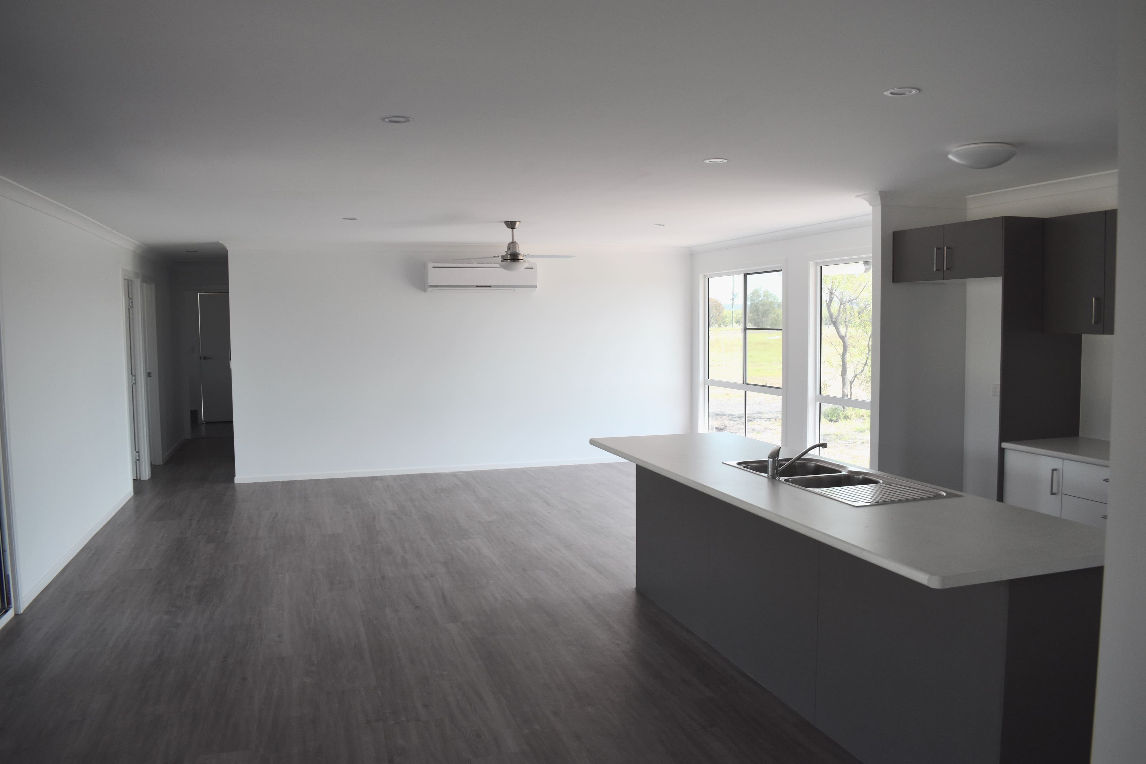 10 Tandara Court, Emerald QLD 4720, Emerald - Thumbnail 7