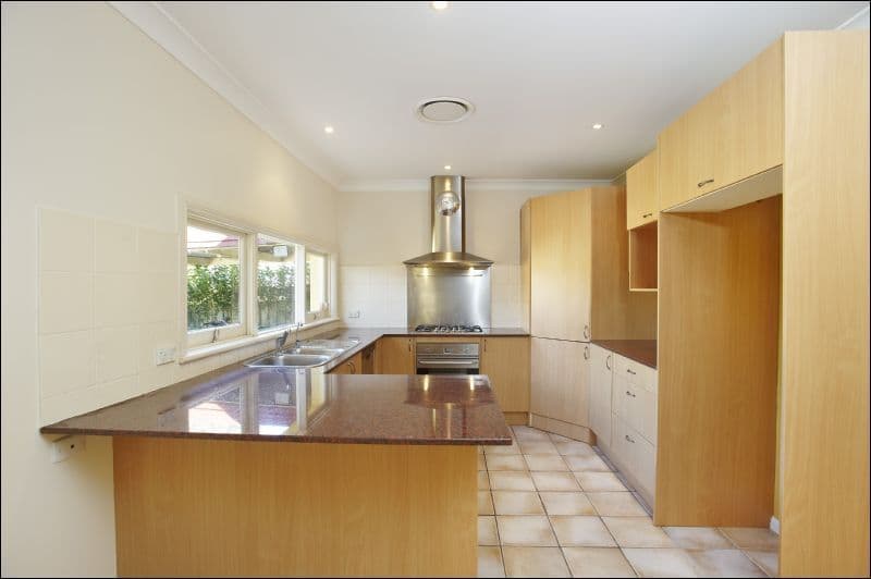 24 Goodacre Avenue, WINSTON HILLS NSW 2153, Winston Hills - Thumbnail 4