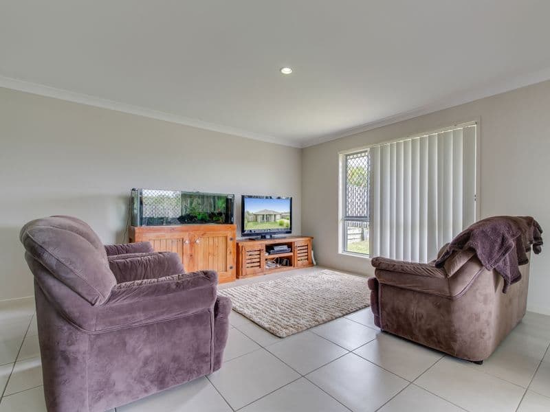 65 Mcauley Parade, Pacific Pines QLD 4211, Pacific Pines - Thumbnail 2