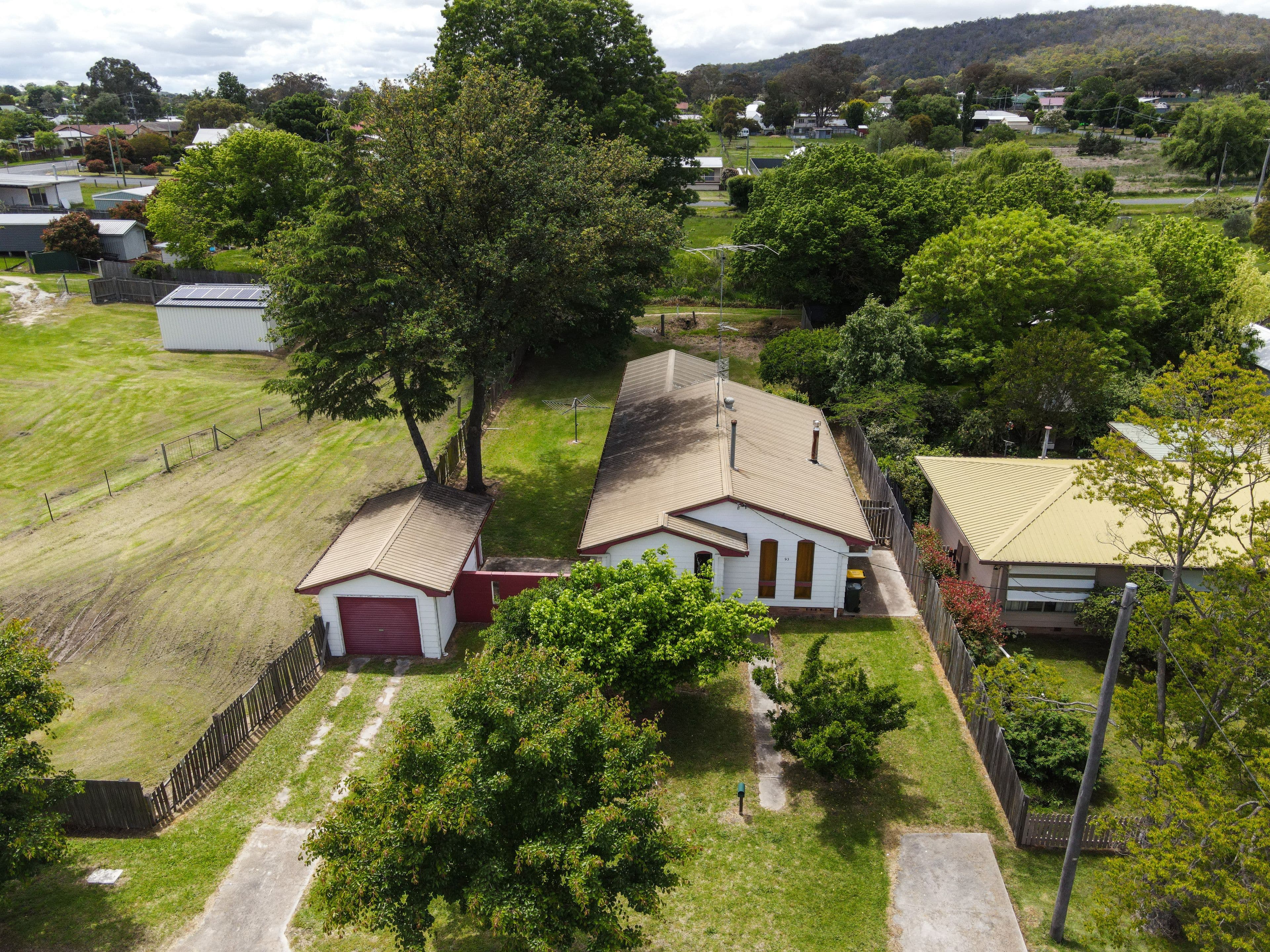 93 Logan Street, Tenterfield NSW 2372, Tenterfield - Image 1