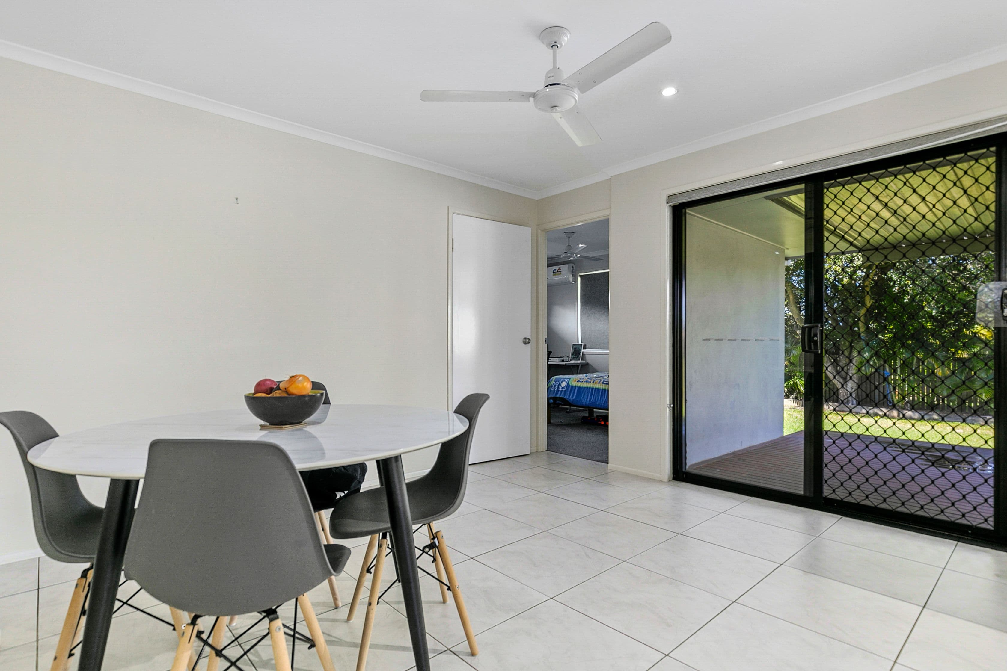 513 Boat Harbour Drive, Torquay QLD 4655, Torquay - Thumbnail 8