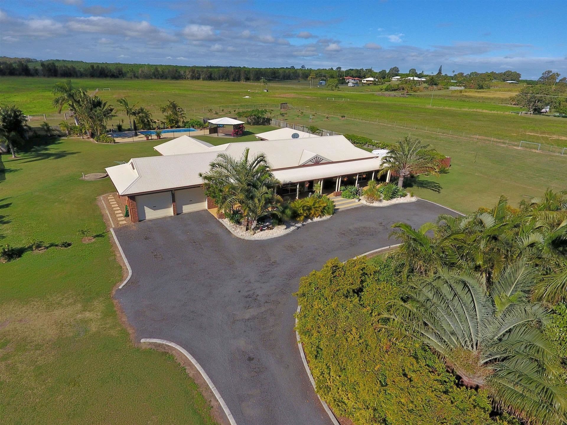 415 Moore Park Road, Welcome Creek QLD 4670, Welcome Creek - Thumbnail 3