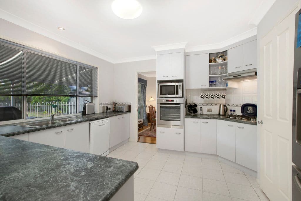42 Dorsal Drive, BIRKDALE QLD 4159, Birkdale - Thumbnail 2