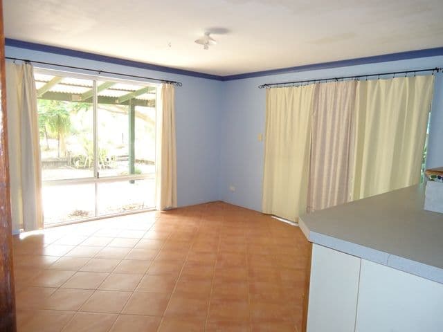 18 Half Moon Drive, WAGGRAKINE WA 6530, Waggrakine - Thumbnail 8