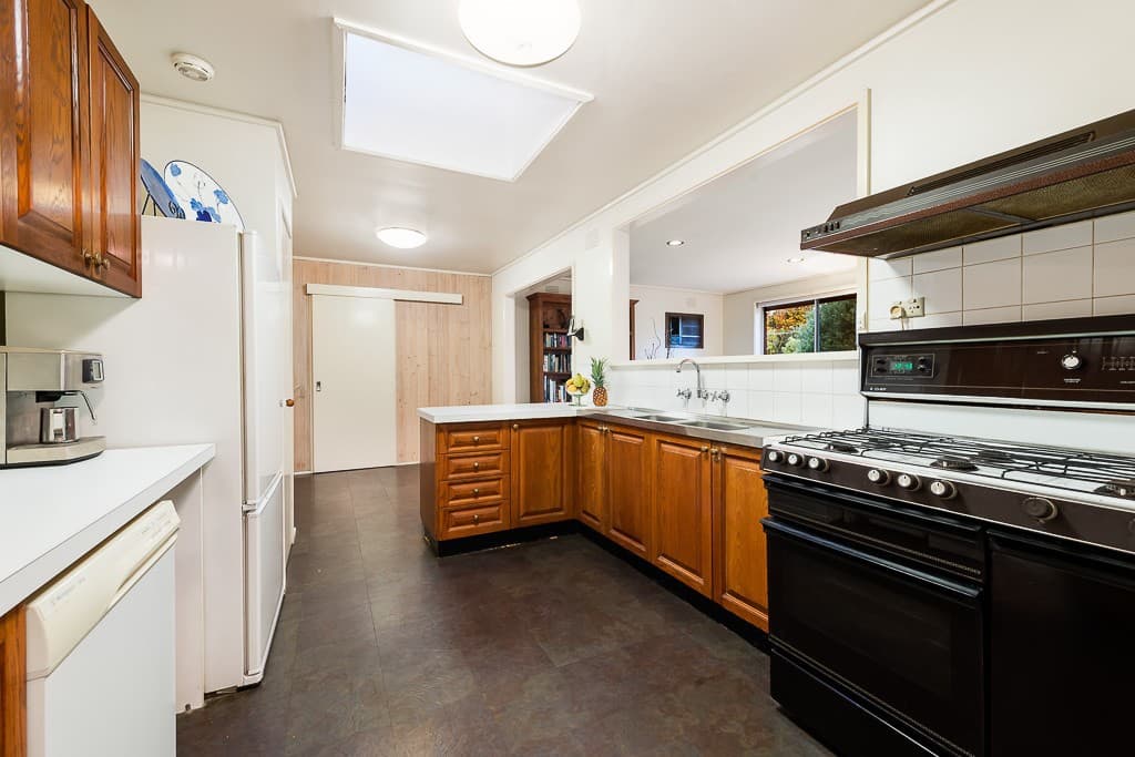 2 Kevin Court, Donvale, VIC 3111, Donvale - Thumbnail 4
