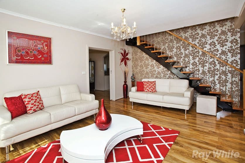 11 Chatswood Close, Glen Waverley VIC 3150, Glen Waverley - Thumbnail 2