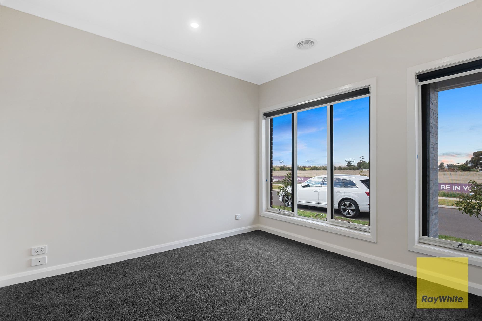27 Belvedere Drive, Truganina VIC 3029, Truganina - Thumbnail 2