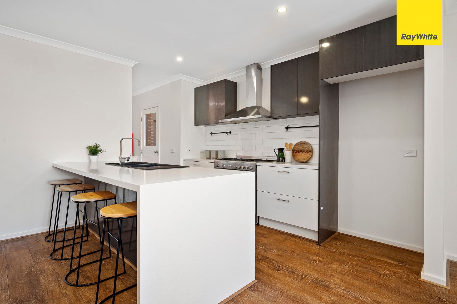 15 Clement Way, Melton South VIC 3338, Melton South - Thumbnail 6